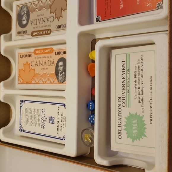 GOLDEN Poleconomic The Game of Canada in French and English 23" x 14.5 - Picture 6 of 13
